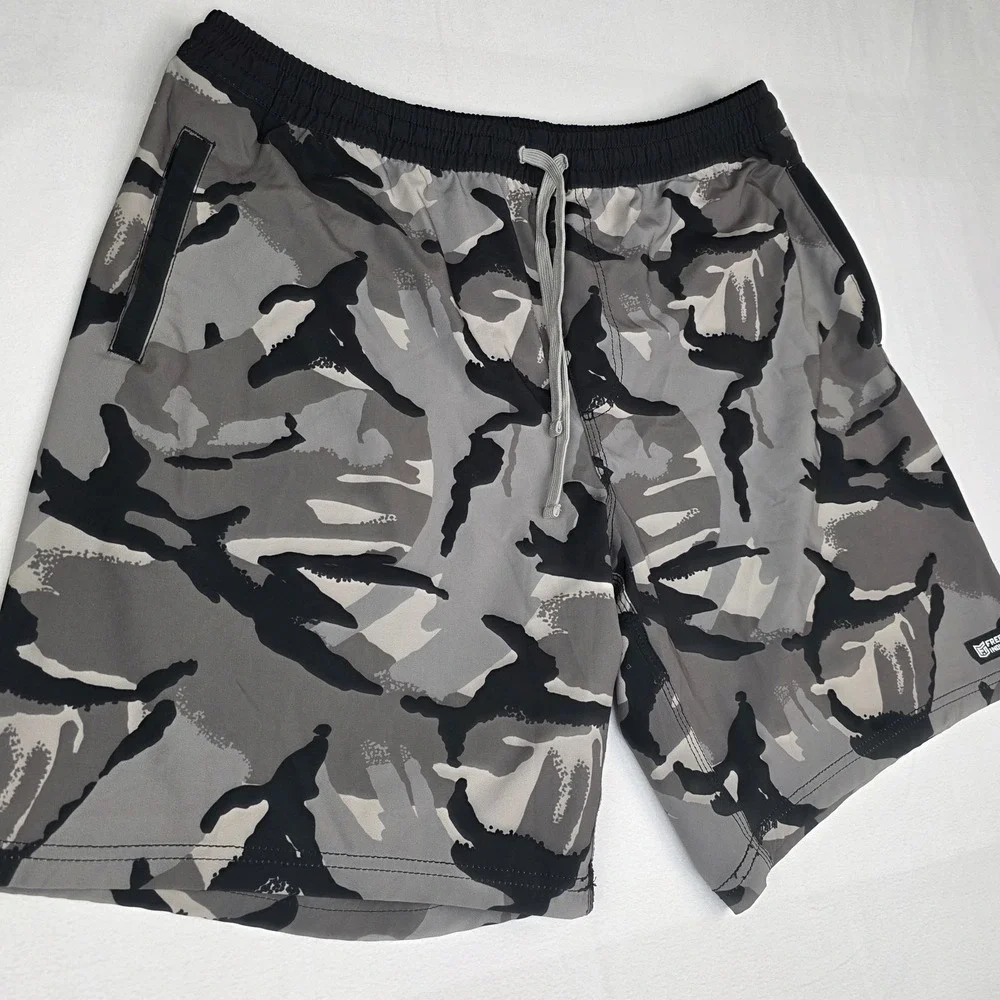 Freedom Industries Adapt Hybrid Shorts Mens‎ 2XL Camo Swim Trunks Boardshorts